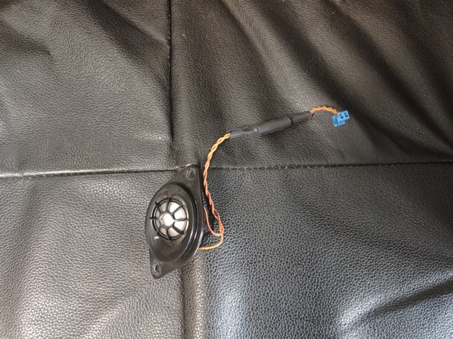 Динамік задньої полиці 65139184795 BMW