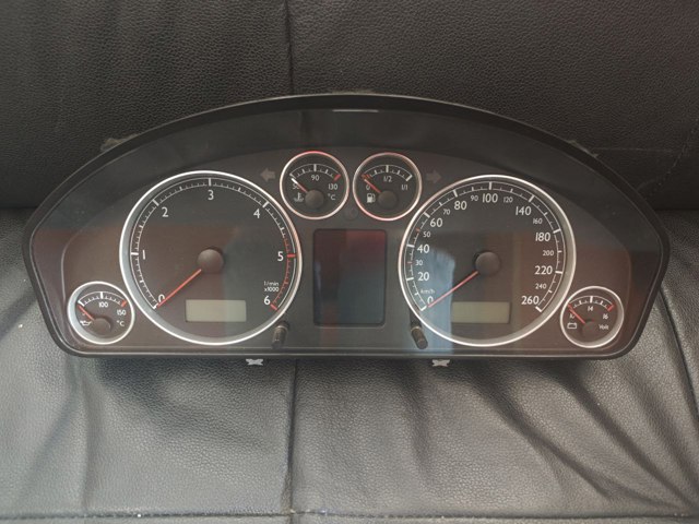 Щиток приладів (комбінація) 7M3920840N VAG