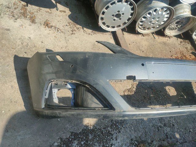Буфер (бампер) передній 7N5807221A VAG