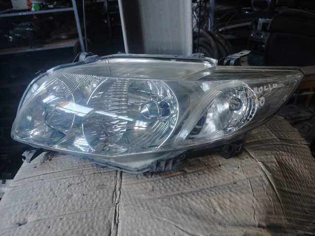 Блок фара ліва 8118512A80 TOYOTA