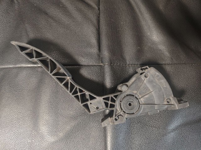 Педаль газу (акселератора) 8200386506 RENAULT