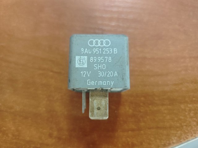 Реле електробензонасосу 8A0951253B VAG
