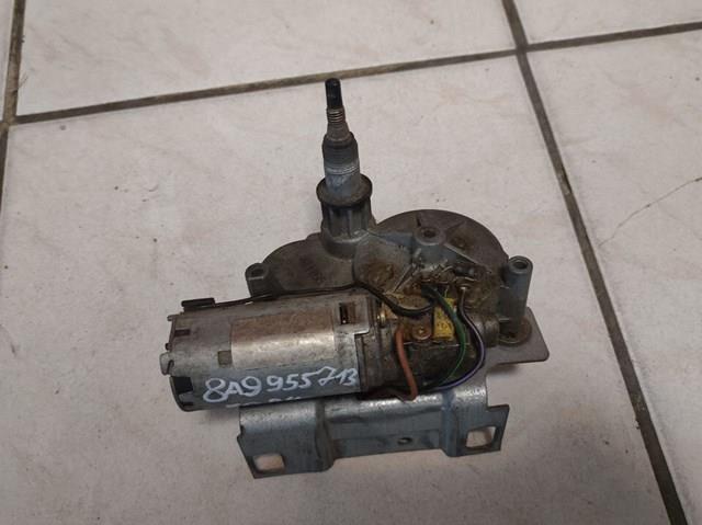 Склоочисник дверей задка 8A9955713 VAG