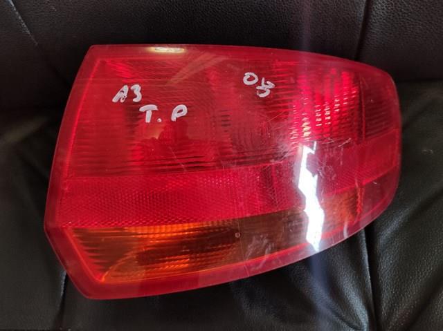 Фара задня права зовнішня 8P4945096C VAG