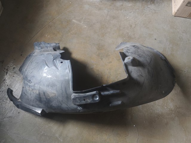 Підкрилок передній лівий 8R0821171F VAG