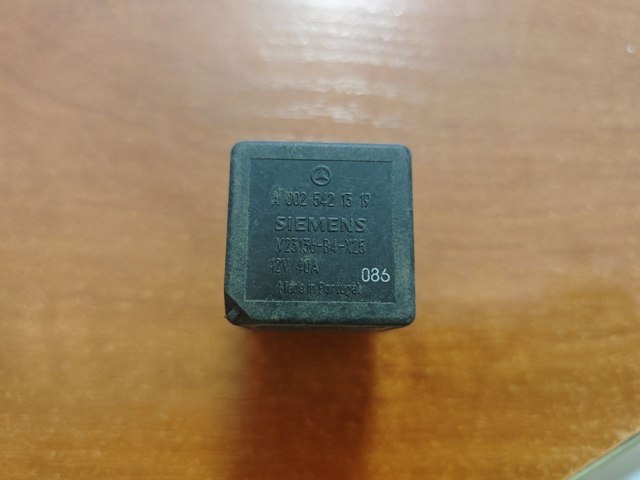Реле електричне багатофункціональне A0025421319 MERCEDES