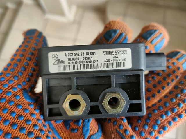 Датчик кутової швидкості повороту автомобіля A0025427218 MERCEDES