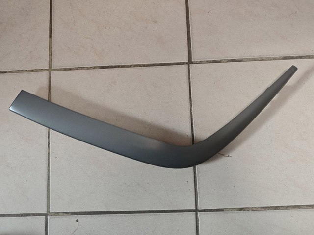 Молдинг переднього бампера, лівий A2028850774 MERCEDES
