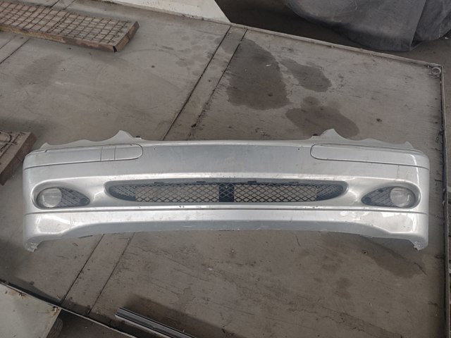 Бампер на авто A2038850025 MERCEDES