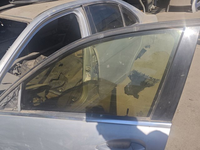 Скло та ущільнювачі скла вітрового правого/лівого A2047250110 MERCEDES