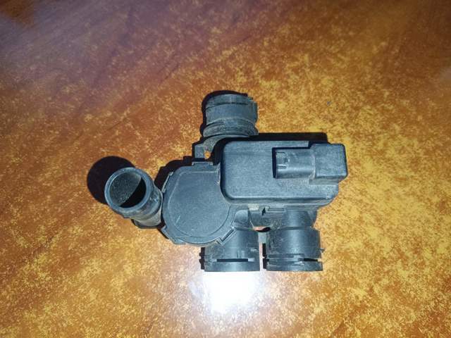 Кран системи опалення A2118320584 MERCEDES