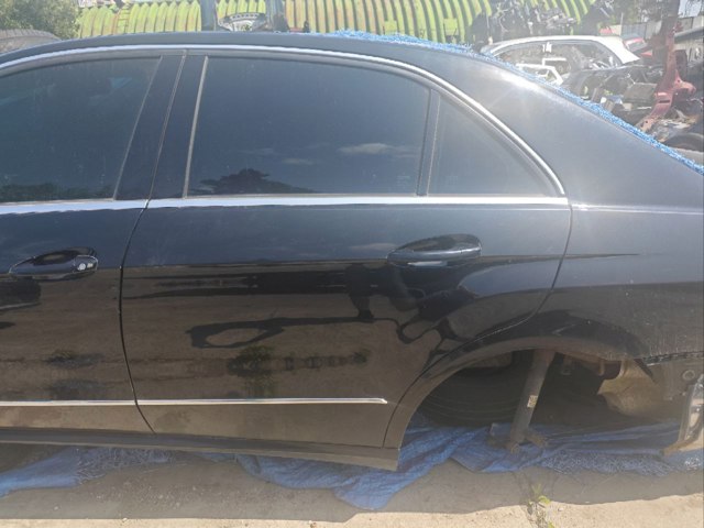 Двері пасажирськи задні ліві A2127300105 MERCEDES