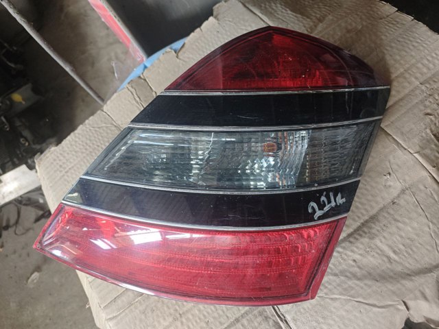 Задній правий стоп A2218200264 MERCEDES