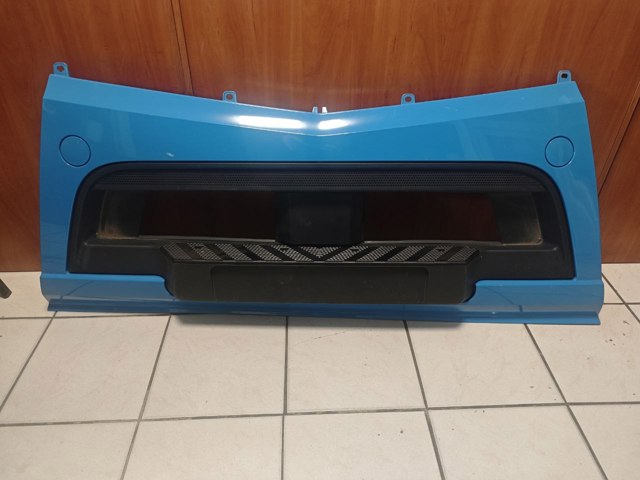 Буфер (бампер) передній A9608801790 MERCEDES