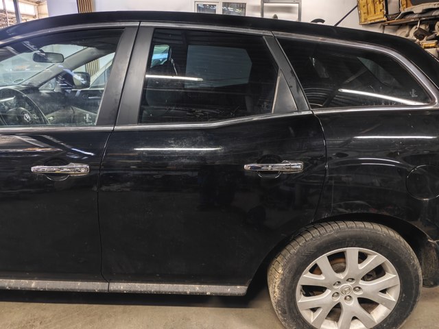 Двері задні EGY17302XL MAZDA