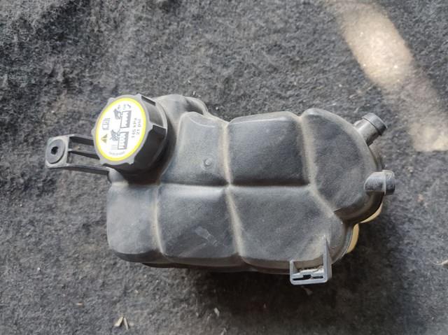 Бачок для води LR024296 LAND ROVER