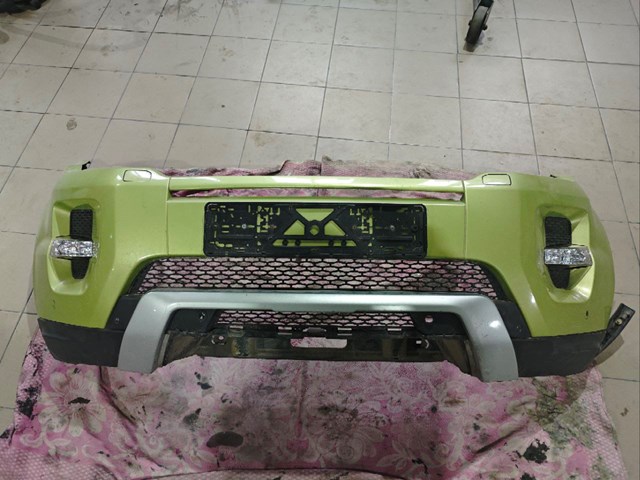 Бампер передній в зборі LR048544 LAND ROVER