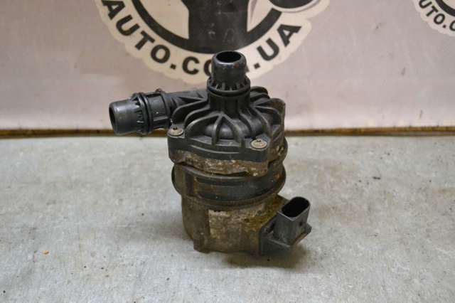 Водяний насос охолодження електро додатковий 0005001986 MERCEDES