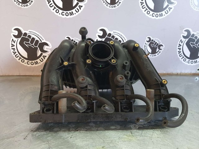 Колектор впускний 1111412001 MERCEDES