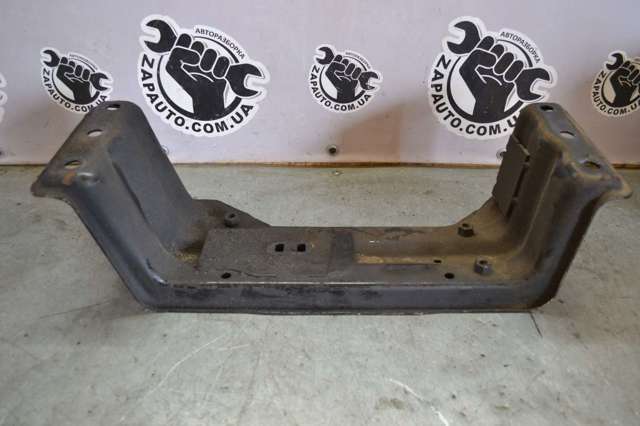 Кронштейн подушки коробки передач 1642400402 MERCEDES