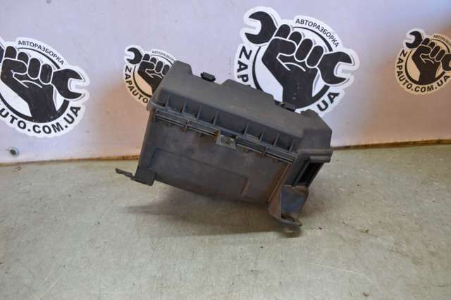 Корпус блока запобіжників 1645400624 MERCEDES