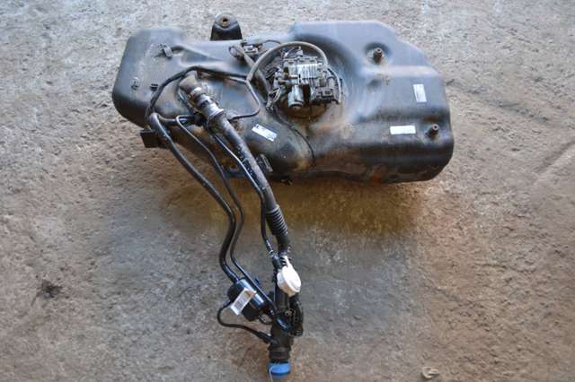 Бак AD BLUE 1664706001 MERCEDES