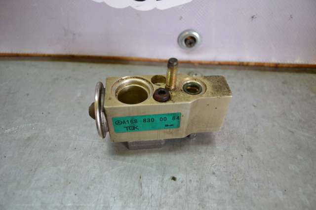 Клапан TRV, кондиціонера 1688300084 MERCEDES