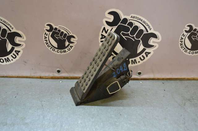 Педаль акселератора 2043000204 MERCEDES