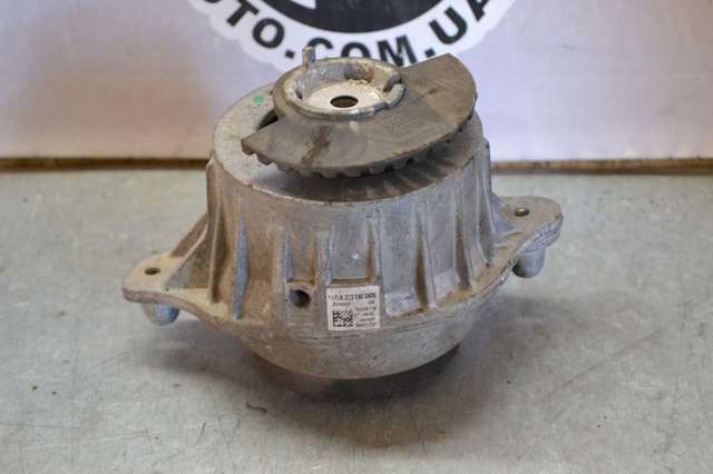 Права подушка двигуна 2132400600 MERCEDES