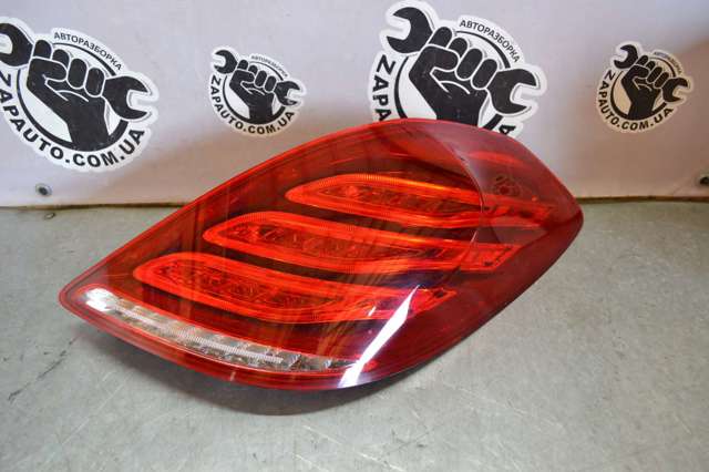 Задні ліхтарі 2229065501 MERCEDES