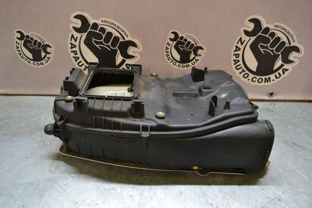 Корпус повітряного фільтра 6510901701 MERCEDES