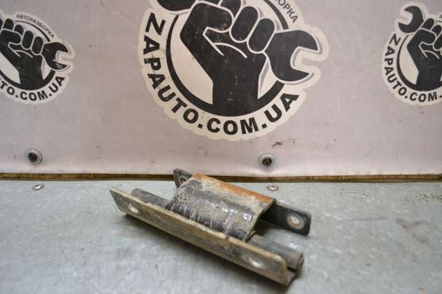 Петля заднього борту 93470EA800 NISSAN