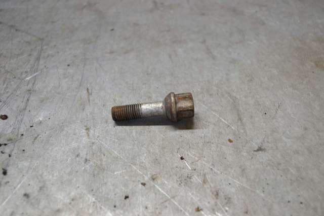 Болти до колеса A1244000170 MERCEDES