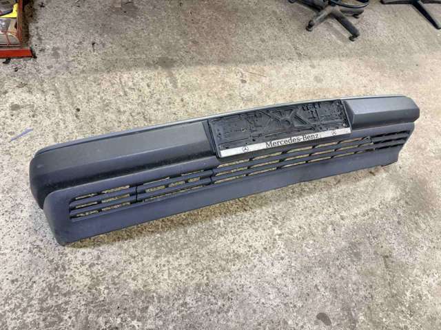 Бампер передній A1248804070 MERCEDES