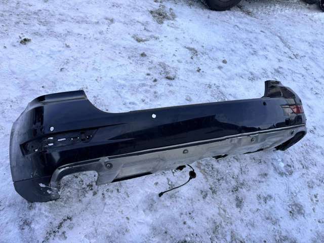 Бампер задній, верхня частина A1648802940 MERCEDES