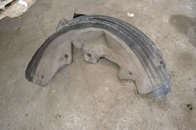 Підкрилок задній правий A2046906230 MERCEDES