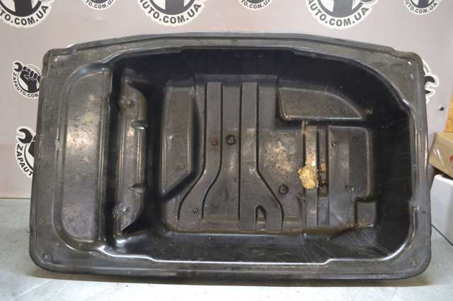 Деталі мотовідсіка задка кузова A2056104500 MERCEDES
