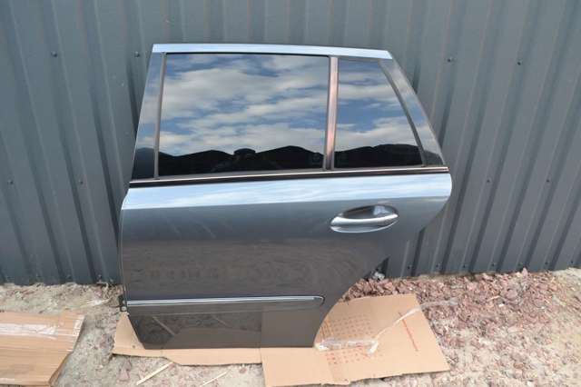 Двері задні A2117300305 MERCEDES