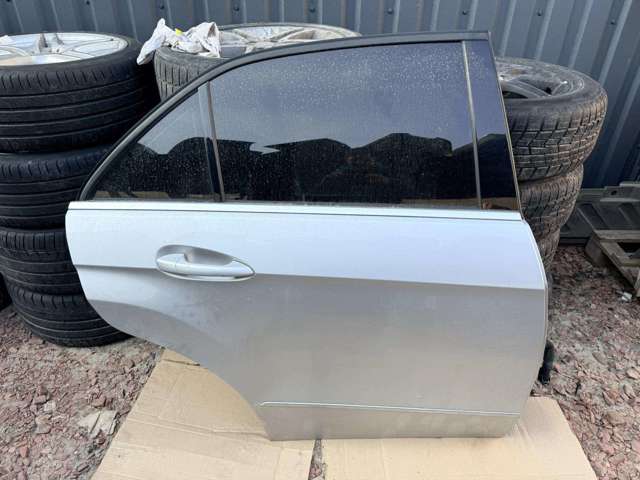 Двері задні, праві A2127300205 MERCEDES