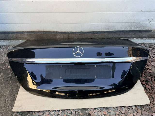 Кришка багажника кузова A2137500075 MERCEDES