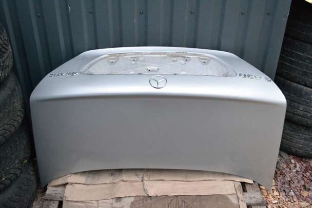 Кришка багажника кузова A2207500675 MERCEDES