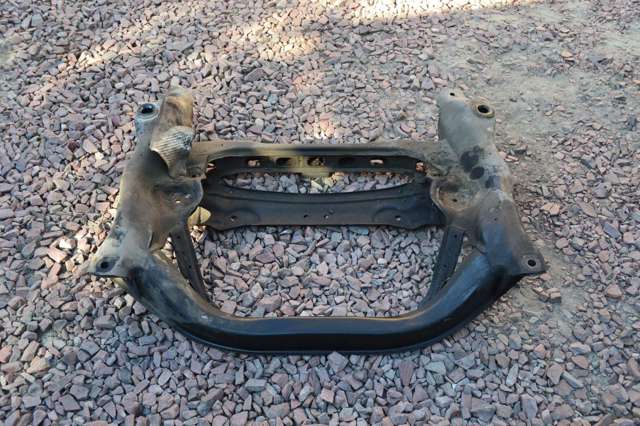 Передня балка A2216200387 MERCEDES