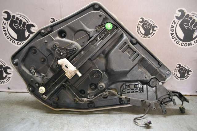 Склопідйомник задніх лівих дверей A2227300179 MERCEDES