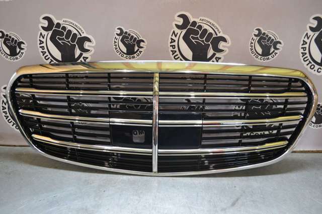 Облицювання радіатора A2238804100 MERCEDES