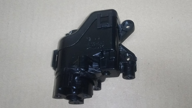KBY06916ZC Mazda моторчик механізму складання дзеркал - купити