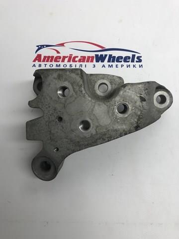 Кріплення подушки коробки передач 68363284AB CHRYSLER