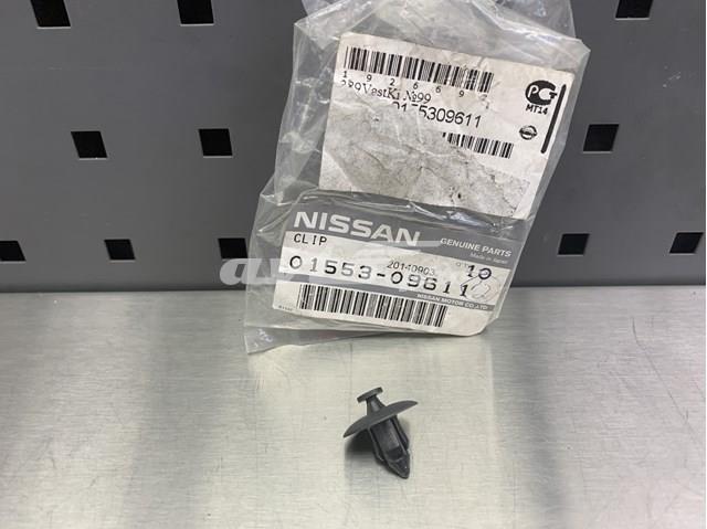 Молдинг-боковина 155309611 NISSAN