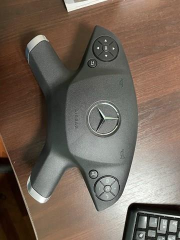 Подушка в кермі A21286001029116 MERCEDES