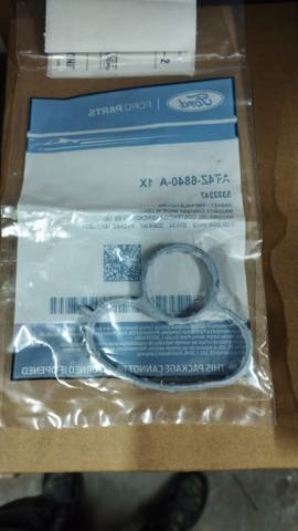 Прокладка кронштейна маслянного фільтра AT4Z6840A FORD