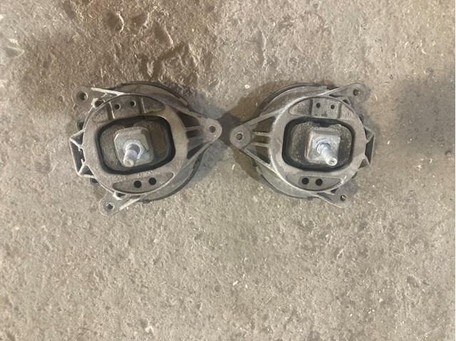 Права подушка двигуна 22116855456 BMW